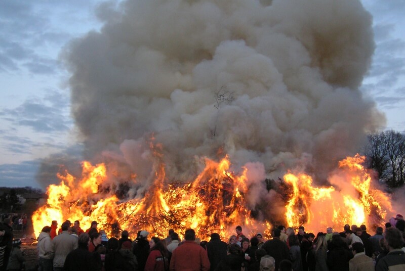 Osterfeuer