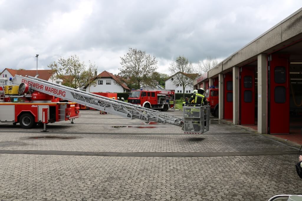 Erste Fahrversuche