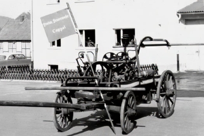 Gespann- Handdruck und Saugspritze im Jahr 1883